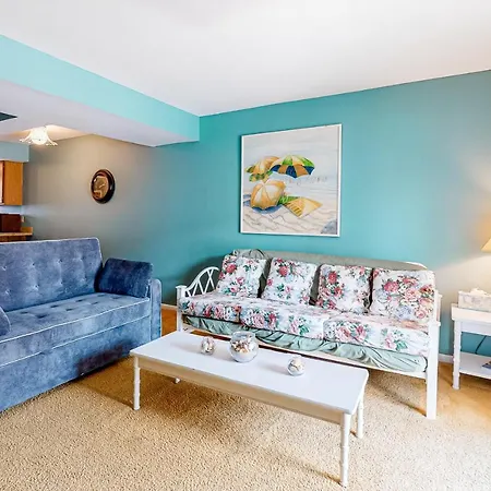 94Th Street #721-B Villa